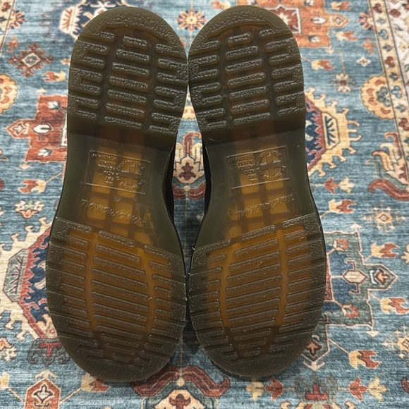 Dr. Martens Chelsea Boot - Picture 6 of 7